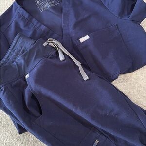 Figs Women's Scrub Set in Navy